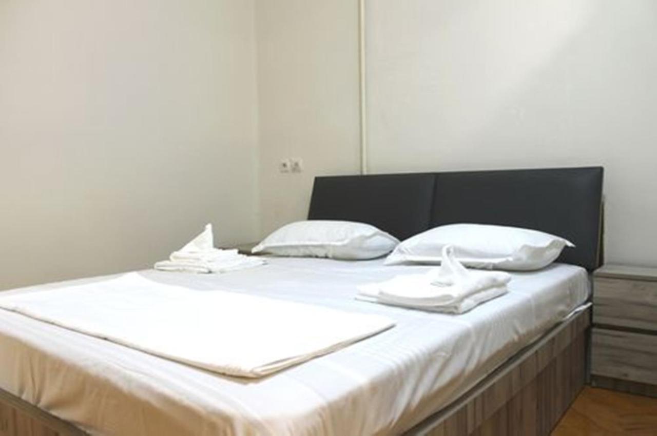 Hotel Tiflis Garden Extérieur photo